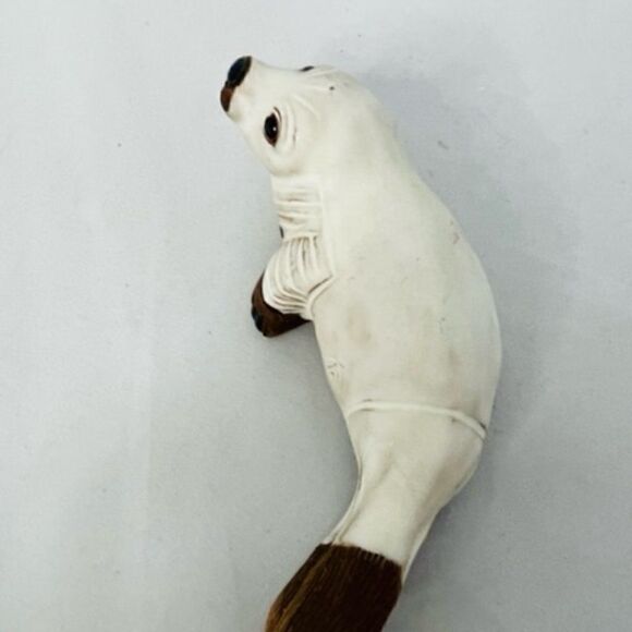 Vintage Casals Peruvian Seal Terracotta Clay Figurine Painted White Excellent co - Picture 3 of 7